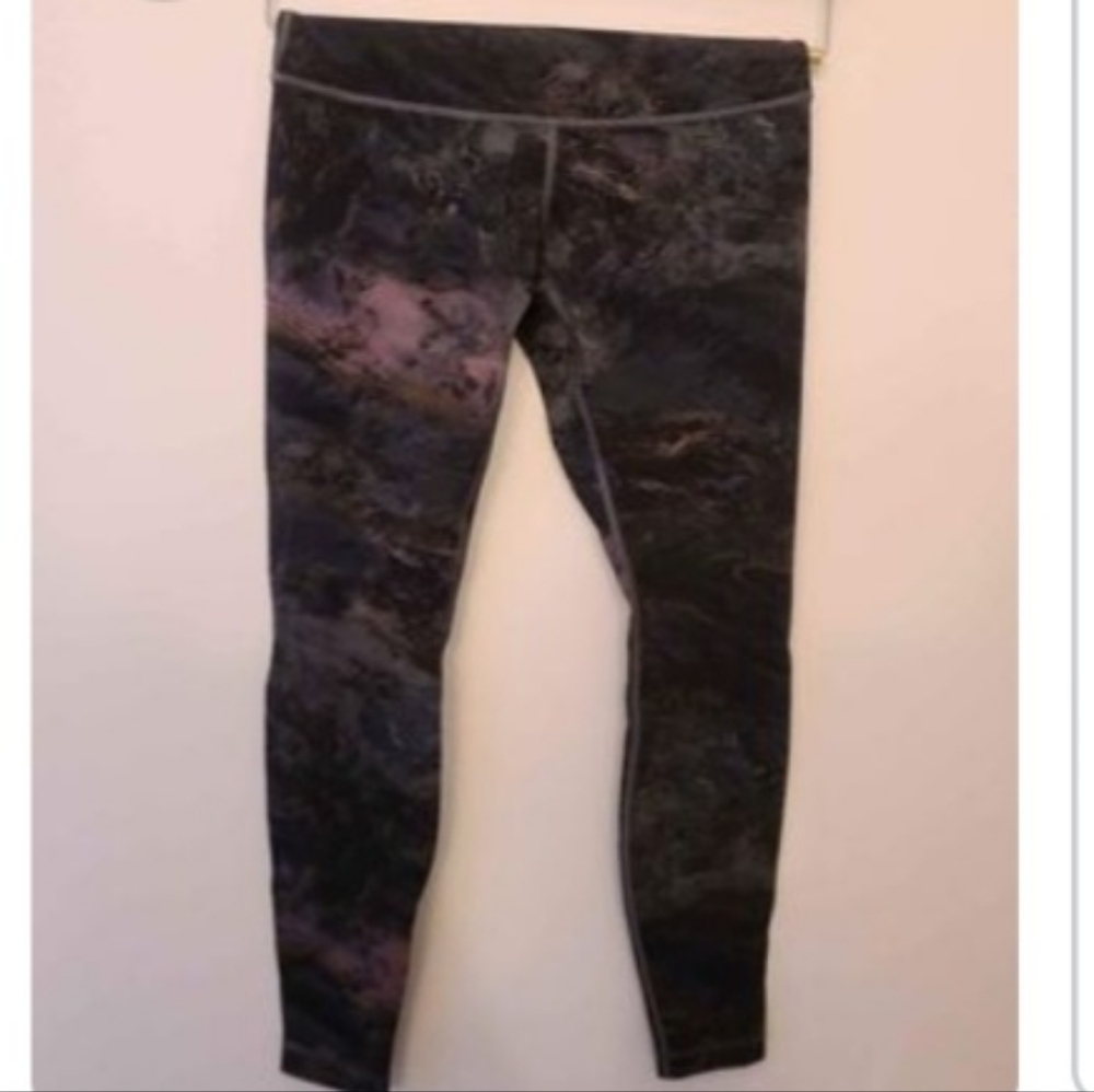 Size 4 lululemon pants